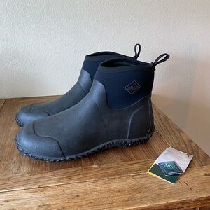 NEW men’s muck short boots size 14